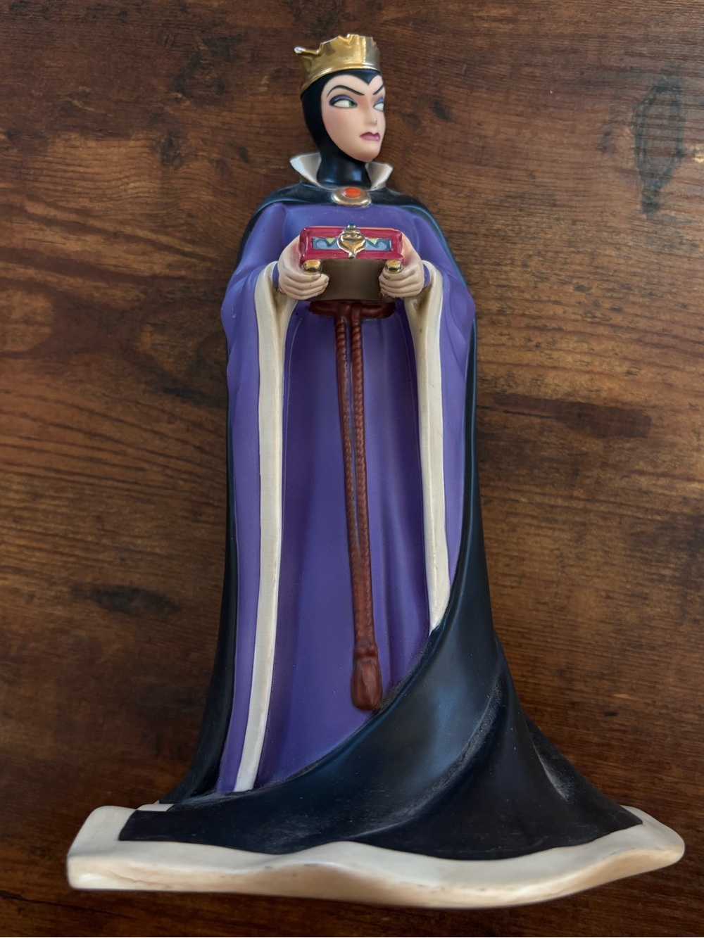 Walt Disney Classics Collection- Queen (1997)